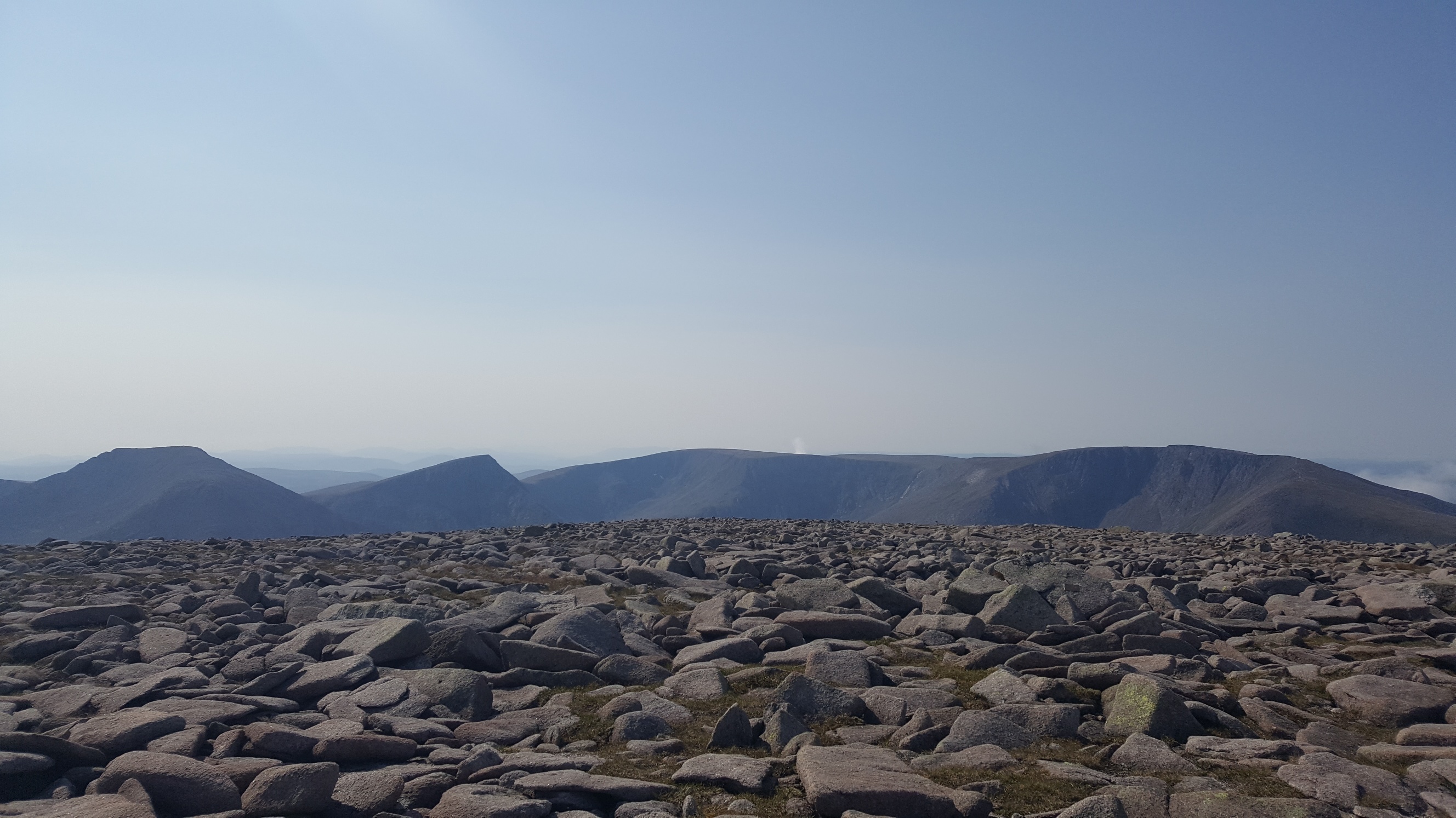 United Kingdom Scotland Cairngorms, Ben Macdui, Braerich and Cairn Toul from Ben Macdui, Walkopedia