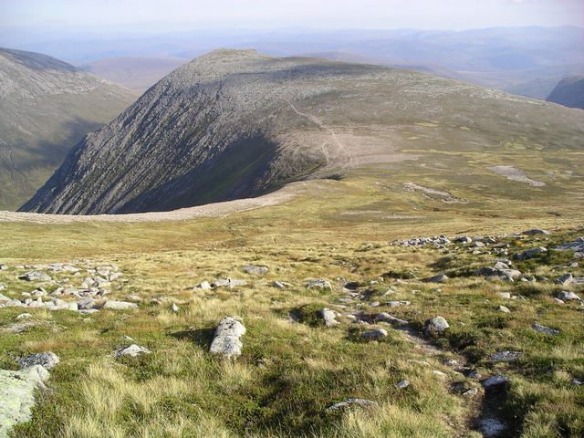 United Kingdom Scotland Cairngorms, Cairn Toul and Braeriach , Path from Cairn Toul to The Devil's Point , Walkopedia