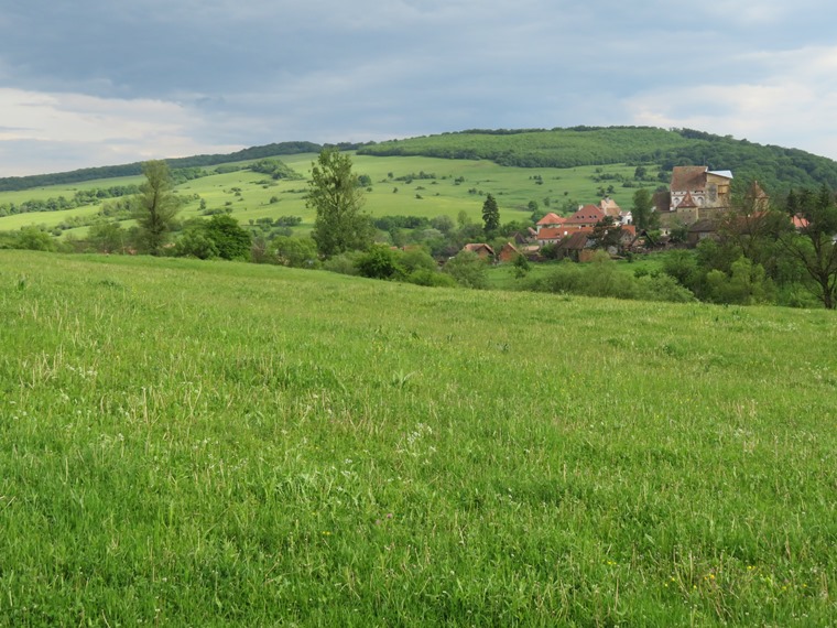 Romania Transylvania, The Saxon South, Roades, Walkopedia