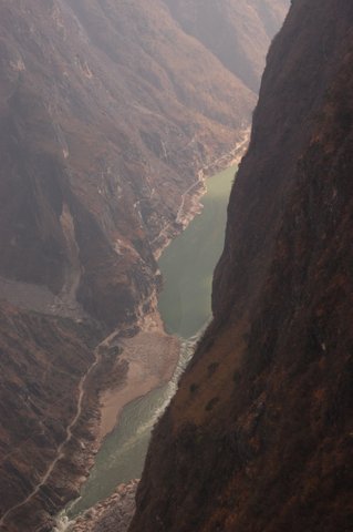 Tiger Leaping Gorge: © Ben Ball 
