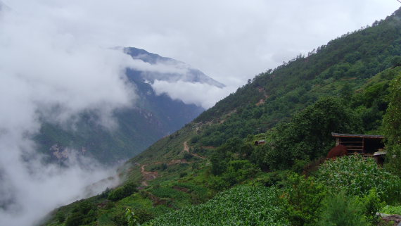 China South-west Yunnan, Tiger Leaping Gorge, Tiger Leaping Gorge, Walkopedia