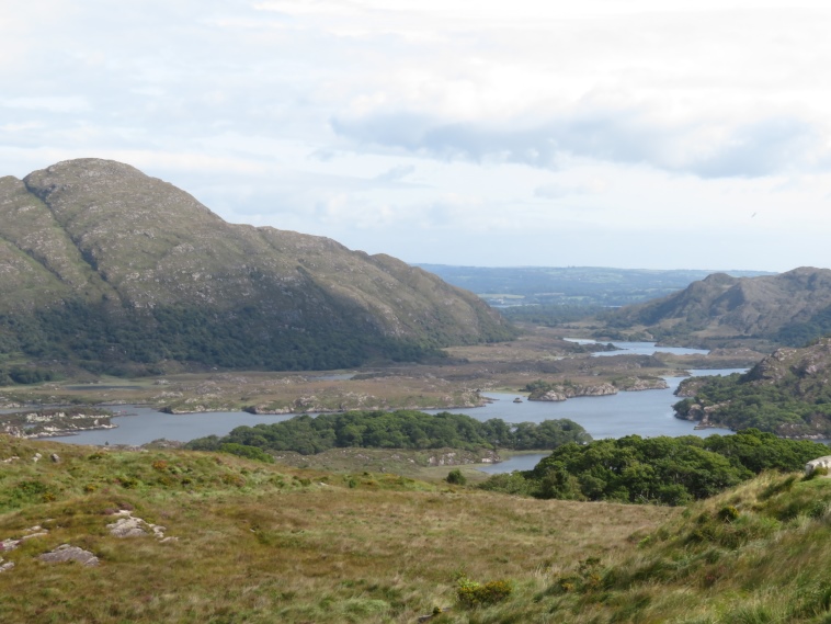 Ireland Kerry Killarney NP, Killarney National Park, Across Upper Lake to Lough Leane, Walkopedia