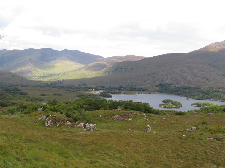 Ireland Kerry Killarney NP, Killarney National Park, Across upper lake toward the Reeks, Walkopedia