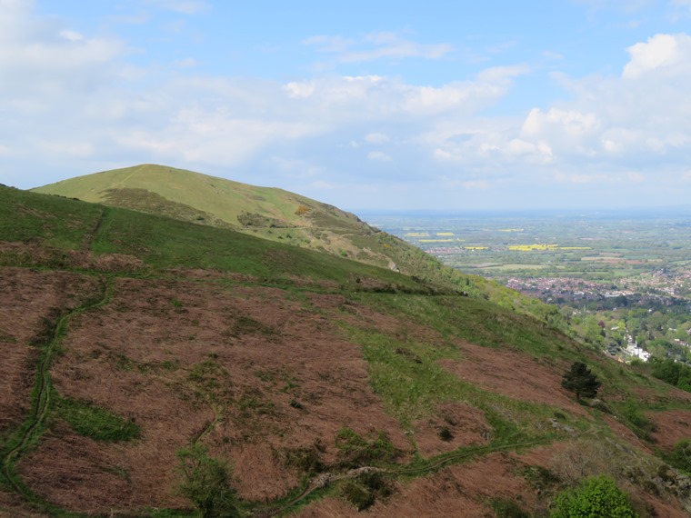 United Kingdom England West, Malvern Hills, North along eastern slopes below Worcerstershire Beacon, Walkopedia