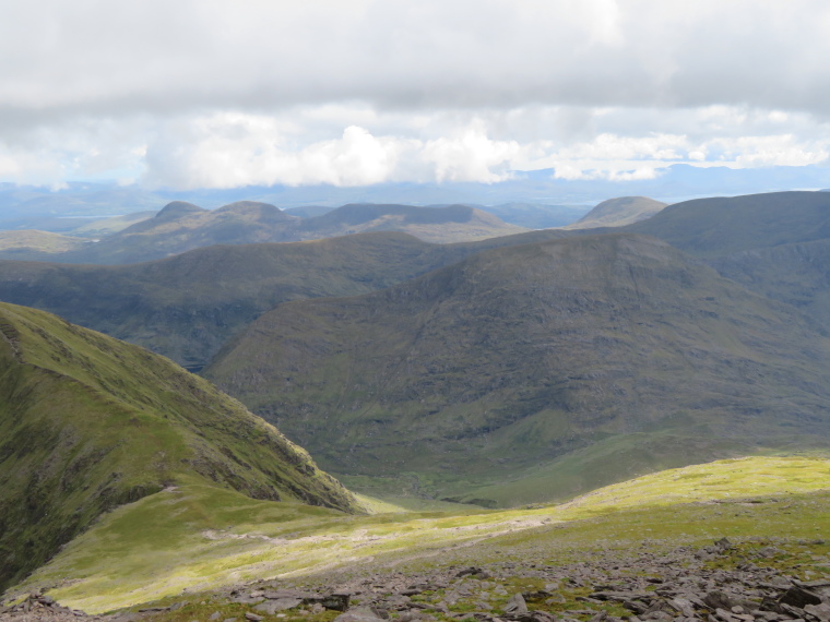 Ireland Kerry Iveragh Peninsula, Iveragh Peninsula, Main ascent from near Carrauntoohil summit, Walkopedia