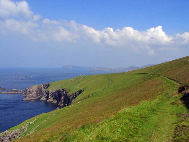 Ireland Kerry Dingle Peninsula, Great Blasket Island, Roads on Great Blasket Island , Walkopedia