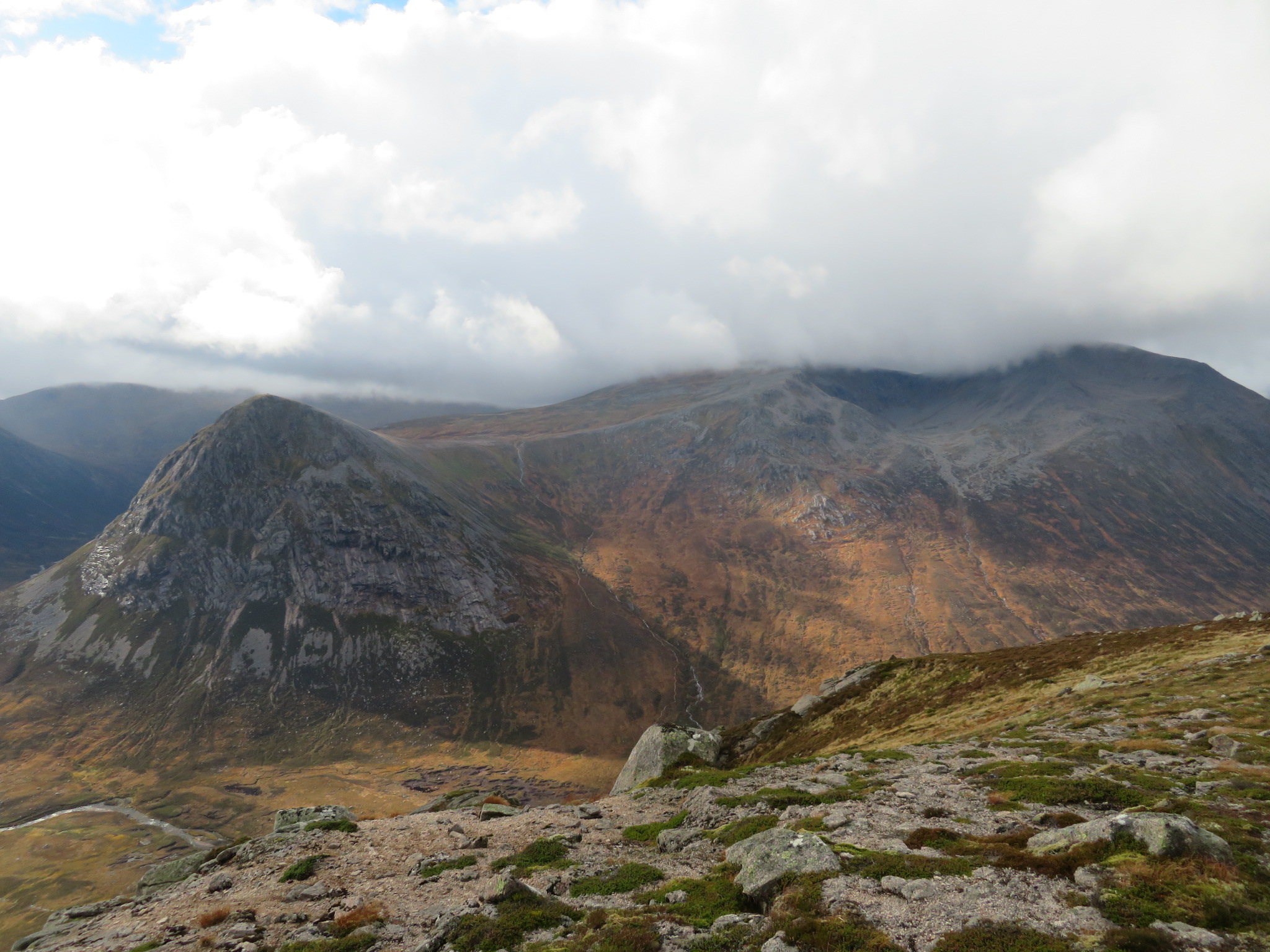 United Kingdom Scotland Cairngorms, Carn a'Mhaim, Devil's point, Cairn Toul from Carn a Mhaim, Walkopedia