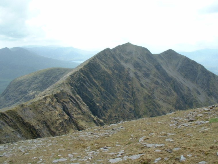 Ireland Kerry Iveragh Peninsula, Caher, Caher Macgillycuddy's Reeks , Walkopedia