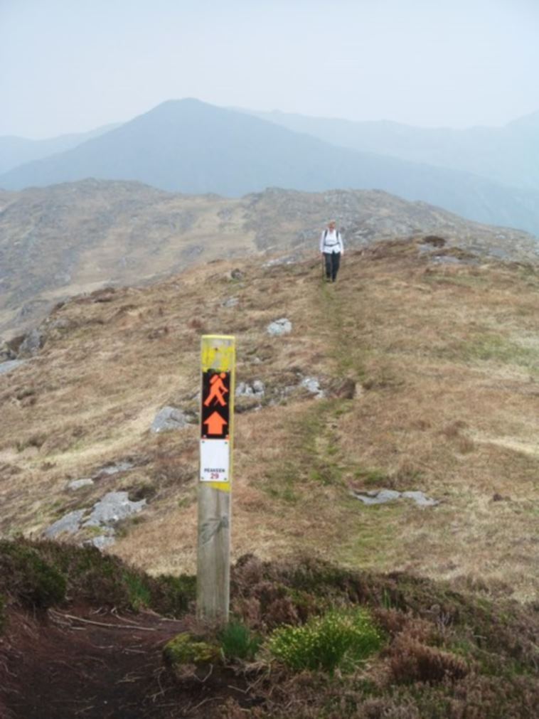 Ireland Kerry Iveragh Peninsula, Caher, Caher Mountain Summit , Walkopedia