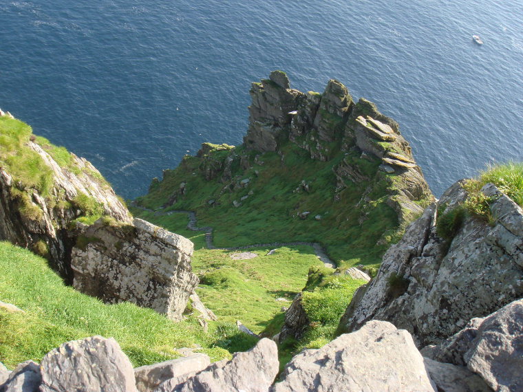 Ireland Kerry Iveragh Peninsula, Skellig Michael, Stairs on Skellig Michael , Walkopedia