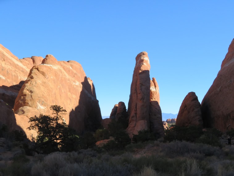 USA SW: Arches NP, Devil's Garden and Primitive Loop , , Walkopedia