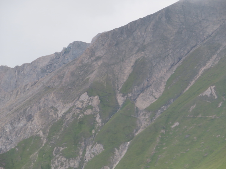 Austria Hohe Tauern, Sudetendeutscher Hohenweg , Path faintly visible, Walkopedia