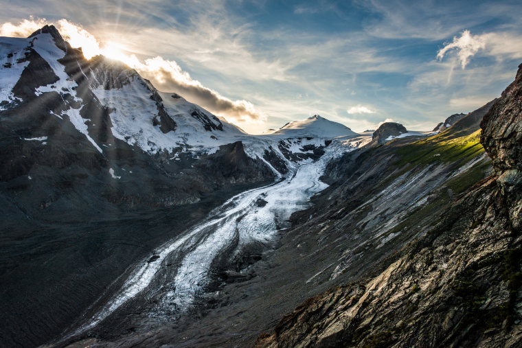 Austria Hohe Tauern, Hohe Tauern, A dying glacier (Pasterze) , Walkopedia