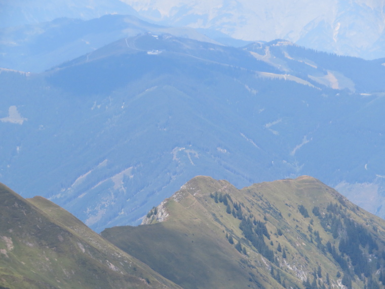 Austria Hohe Tauern, Hohe Tauern, Alex-Enzinger-Weg up lower western ridge of Kaprun valley, Walkopedia