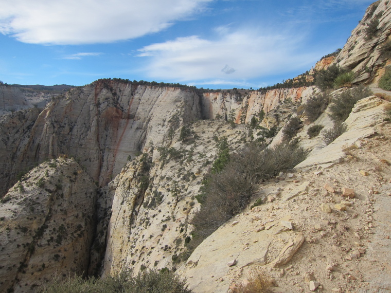 USA SW: Zion, Observation Point and Hidden Canyon, , Walkopedia