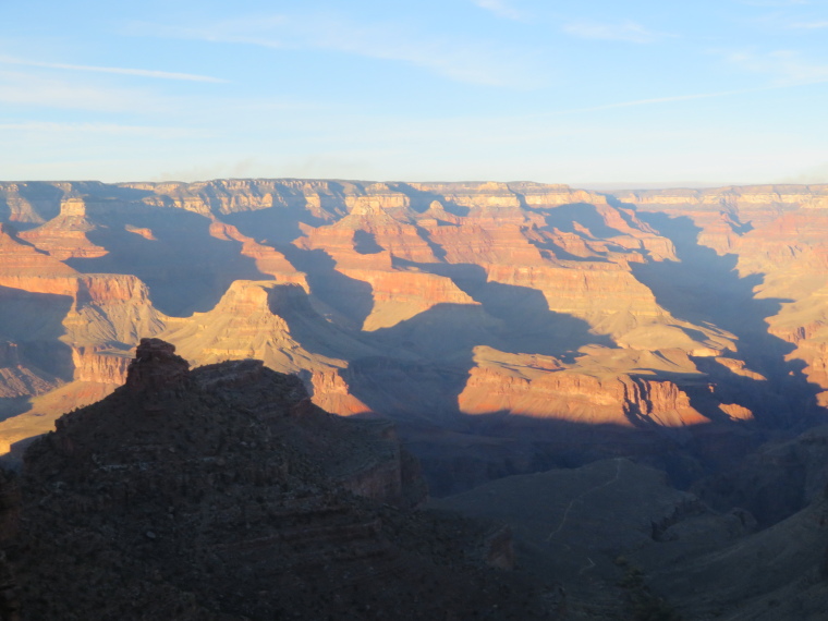 USA SW: Grand Canyon, Bright Angel Trail, Across the Canyon, late light, Bright Angel Creek on North side to right, Walkopedia