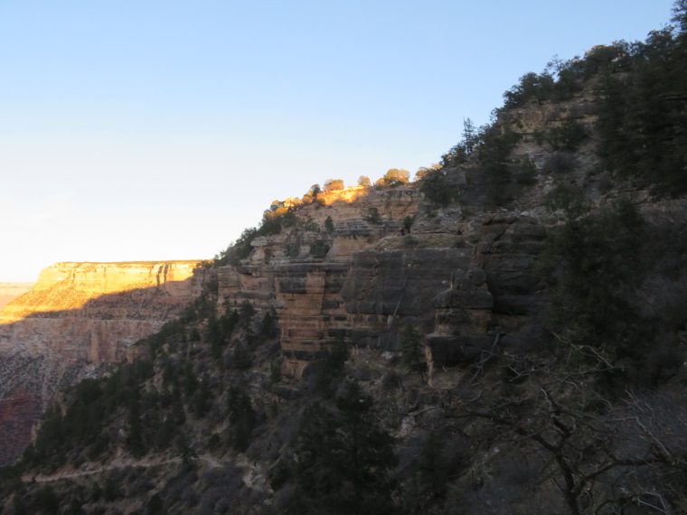 USA SW: Grand Canyon, Bright Angel Trail, Looking up to the trailhead, late light, Walkopedia