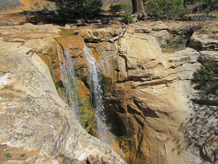USA SW: Zion, East Rim and East Rim Summits Trails , Jolley Gulch waterfall , Walkopedia
