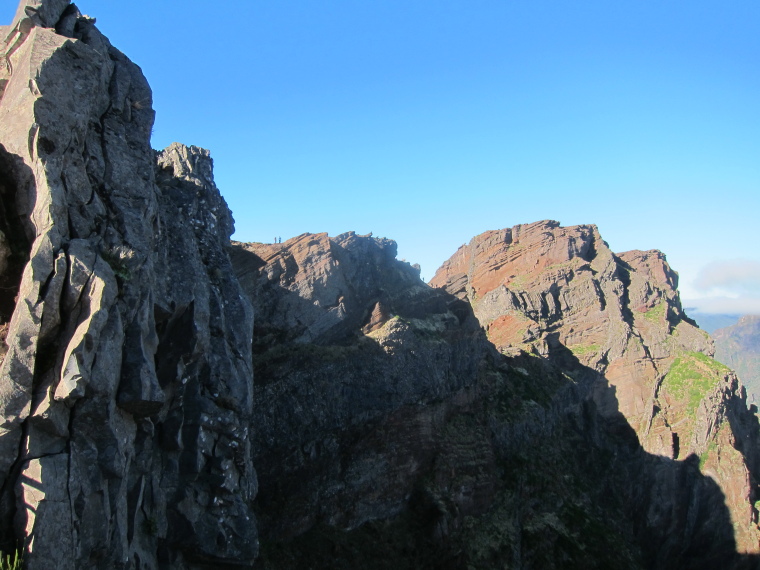 Portugal Madeira, Pico do Arieiro to Pico Ruivo, , Walkopedia