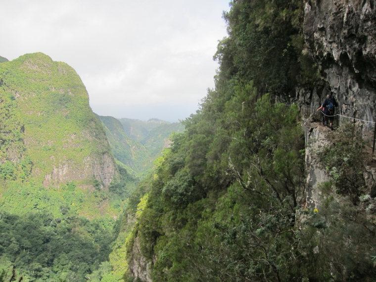 Portugal Madeira, Levada to Caldeirao Verde  , Sheer cliffs in Ribeira Grande, looking north , Walkopedia