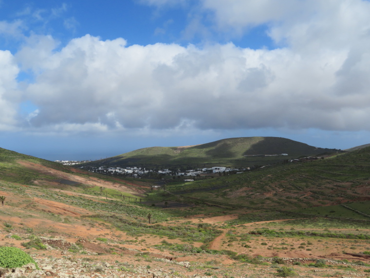 Spain Canary Islands: Lanzarote, Valleys West of Haria , Down the Rincon valley, Walkopedia