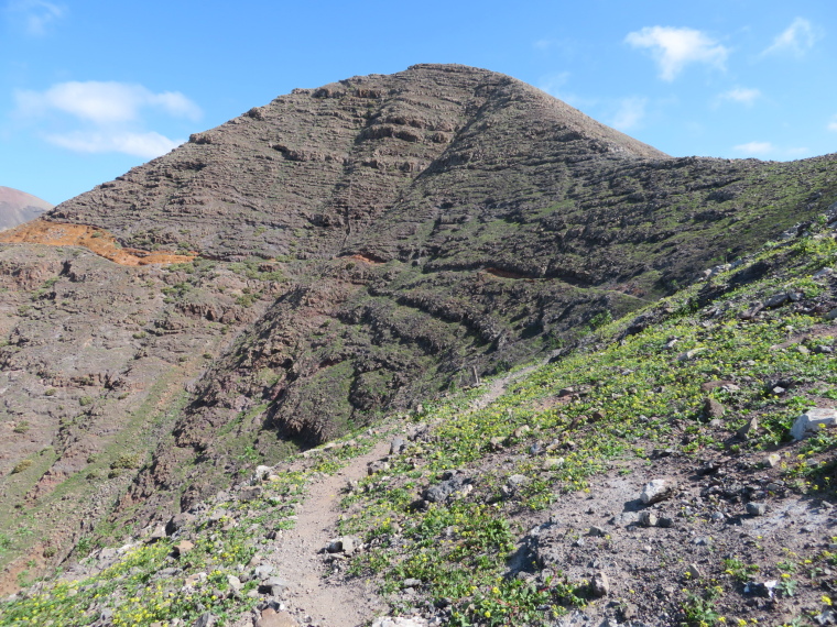 Spain Canary Islands: Lanzarote, Femes area, Pico Redondo, Walkopedia