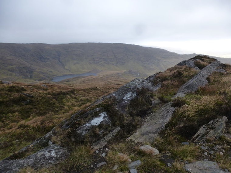 Ireland Kerry/Cork Beara Peninsula, Beara Way , Rocks at the Beara way near Sugarloaf Mountain , Walkopedia