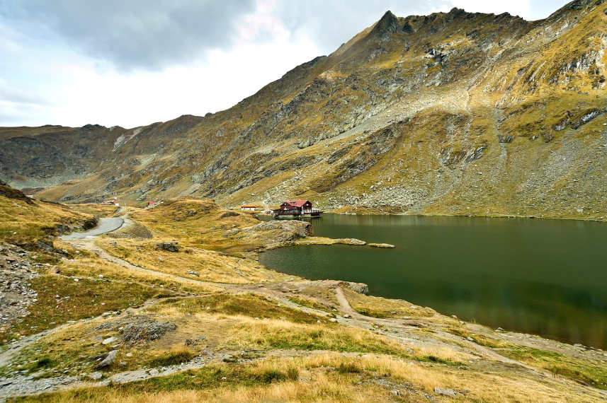 Romania Carpathian Mountains, Fagaras Mountains, Fagaras Mountains, Balea Lake Romania , Walkopedia