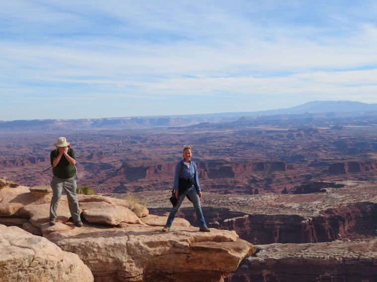 USA South-west, Utah's Canyon Lands,  Gut clenching... Canyonlands, Walkopedia