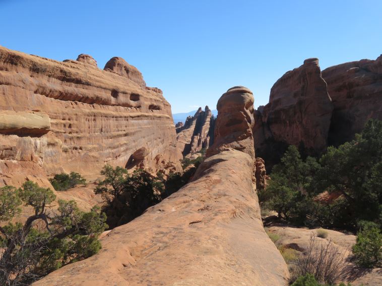 USA South-west, Utah's Canyon Lands, Arches, Devil's Garden, Walkopedia