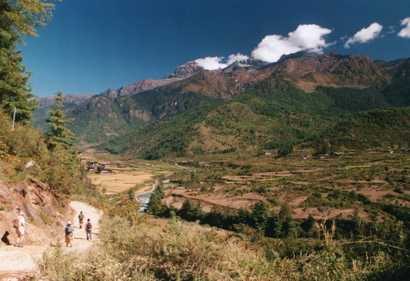 Bhutan, Jomolhari trek, Paro valley, Walkopedia