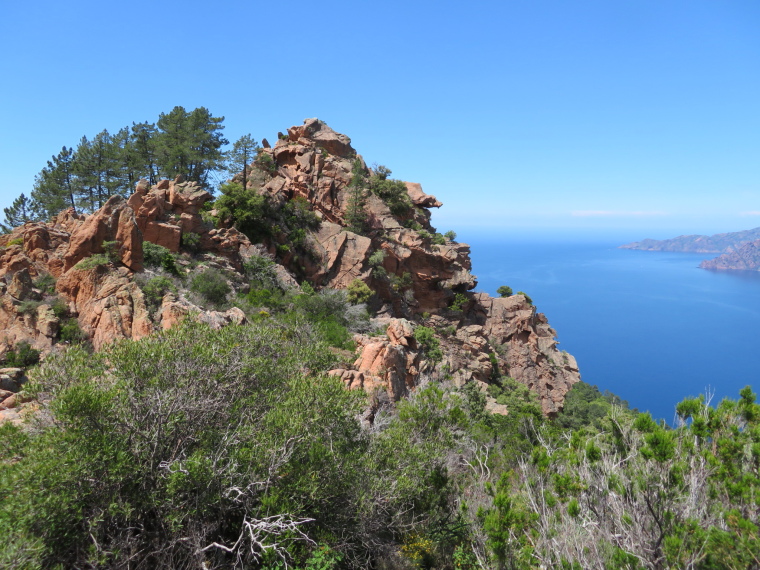 France Corsica: North-west, The Calanche  , Calanche peak, Walkopedia