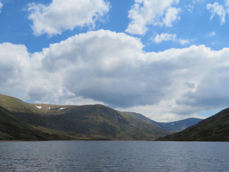 United Kingdom Scotland Cairngorms, Tolmount /Jock's Road, Up Loch Callater, Walkopedia