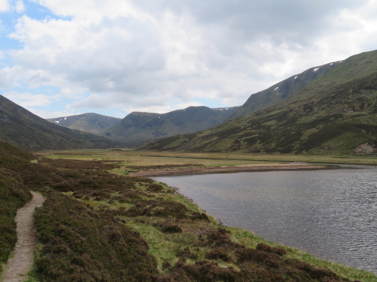 United Kingdom Scotland Cairngorms, Tolmount /Jock's Road, Upper Glen Callater, Walkopedia