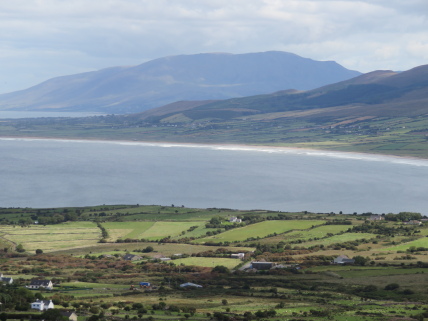 Ireland Kerry/Cork, Ireland's SW Peninsulas, Dingle Way, Mt Brandon northern slopes looking east, Walkopedia