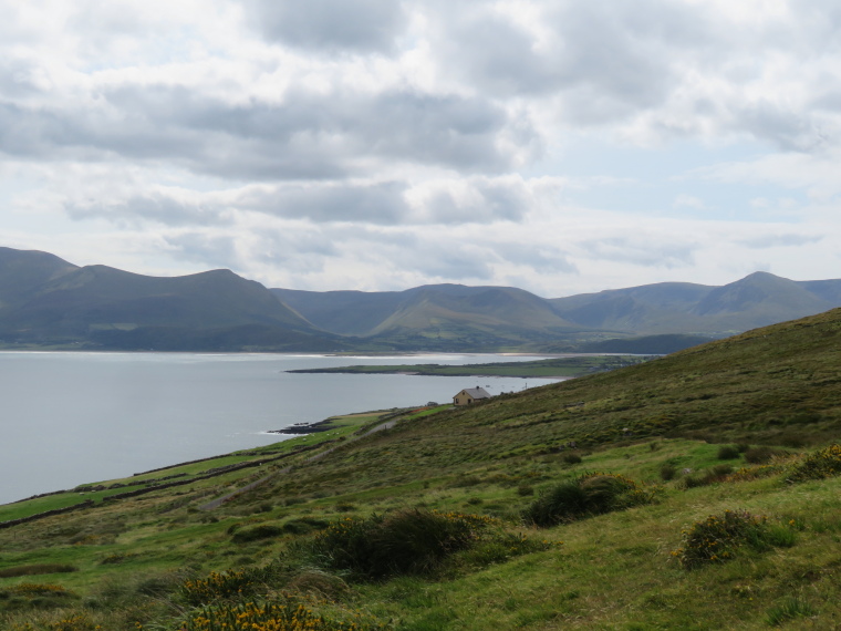 Ireland Kerry Dingle Peninsula, Slievanea Ridge, Slievanea Ridge from Brandon Point, Walkopedia