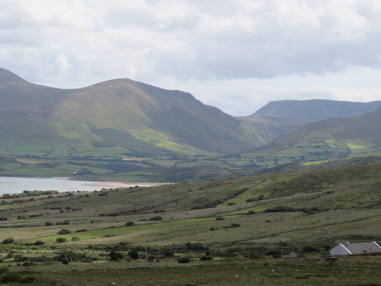 Ireland Kerry Dingle Peninsula, Slievanea Ridge, Conor Pass and western Slievanea ridge, Walkopedia