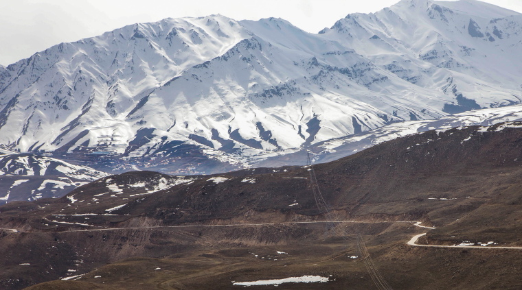 Iran, Damavand, Road to Damavand Mountain, Walkopedia