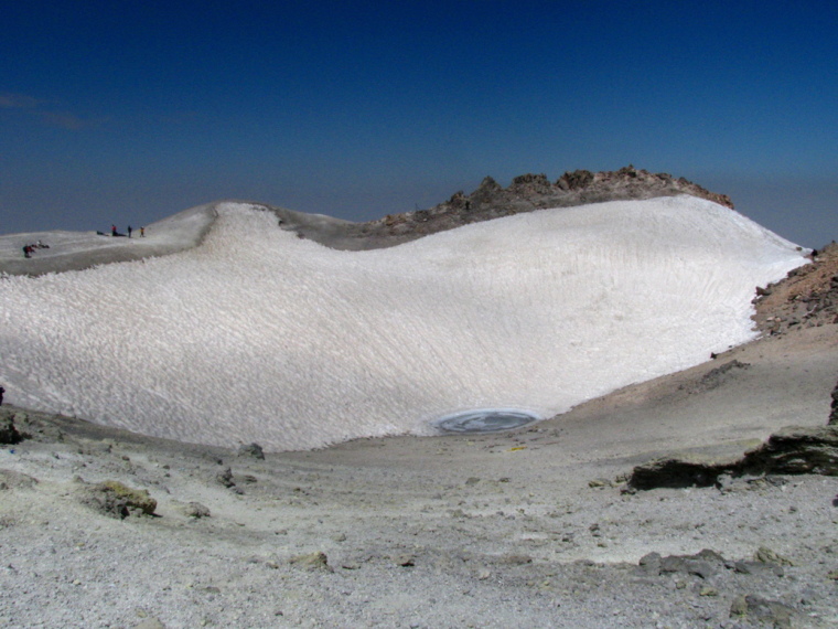 Iran, Damavand, Damavand Volcanic Crater, Walkopedia