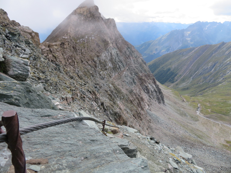 Austria Hohe Tauern, Granatspitze Ridge, Klettersteig descent from Durrenfeld pass, Walkopedia