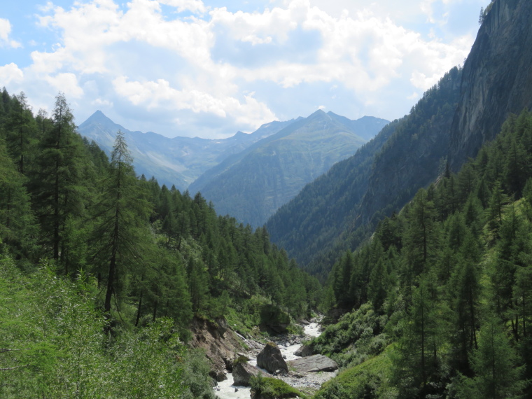 Austria Hohe Tauern, Above Virgental Valley, Down lower Dorfer Tal, Walkopedia