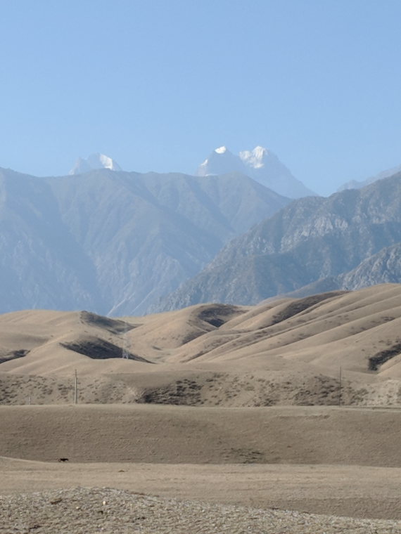 Pamir-Alai Mountains: Ak-suu and Iskander from the Batken road - © Nick Ince