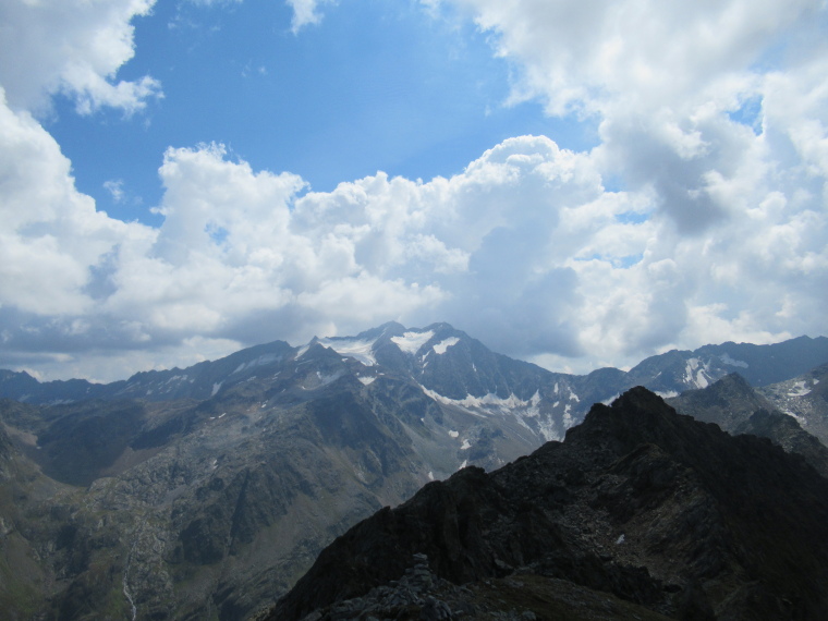 Above Nurenberger Hut; Mairspitze, Wilder Freiger: South along high Mairspitze ridge, Wilder Freiger behind - © William Mackesy
