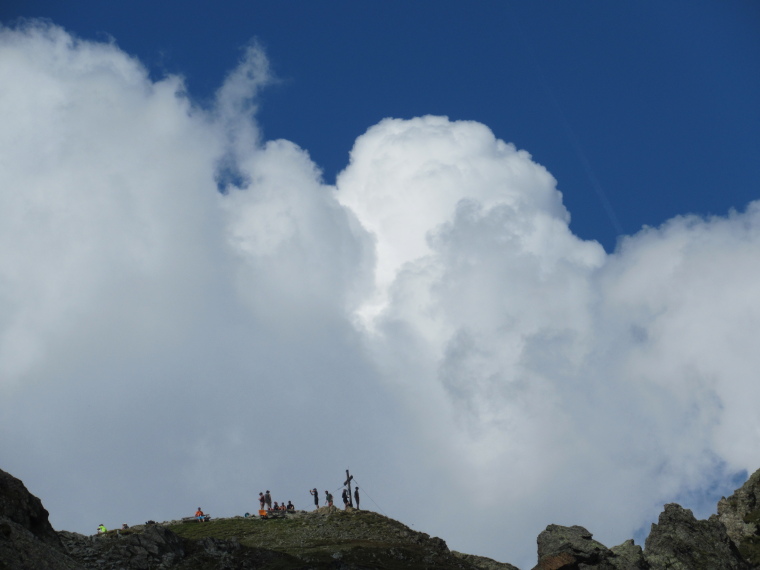 Austria Stubai Alps, Above Nurenberger Hut; Mairspitze, Wilder Freiger, Mairspitze summit, Walkopedia