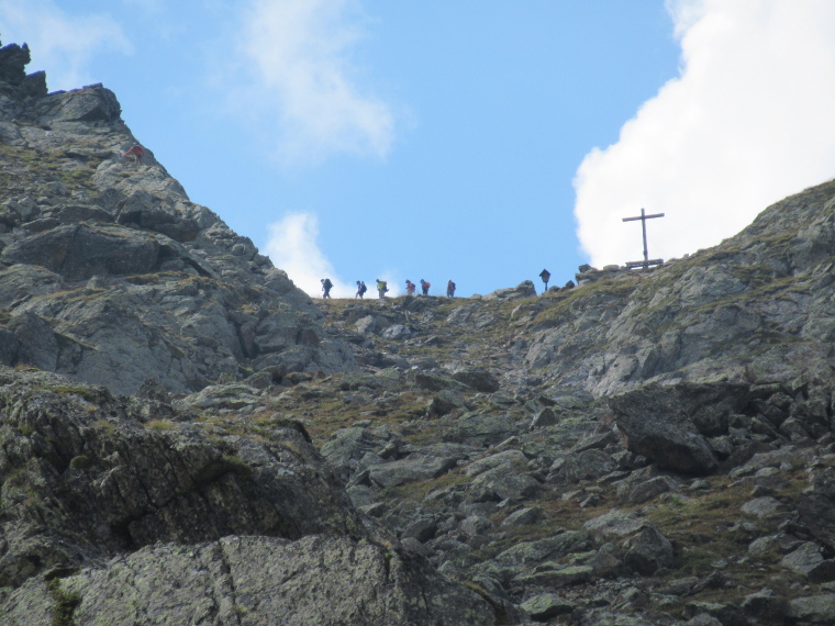 Austria Stubai Alps, Above Nurenberger Hut; Mairspitze, Wilder Freiger, Up towards Niederl pass, Walkopedia