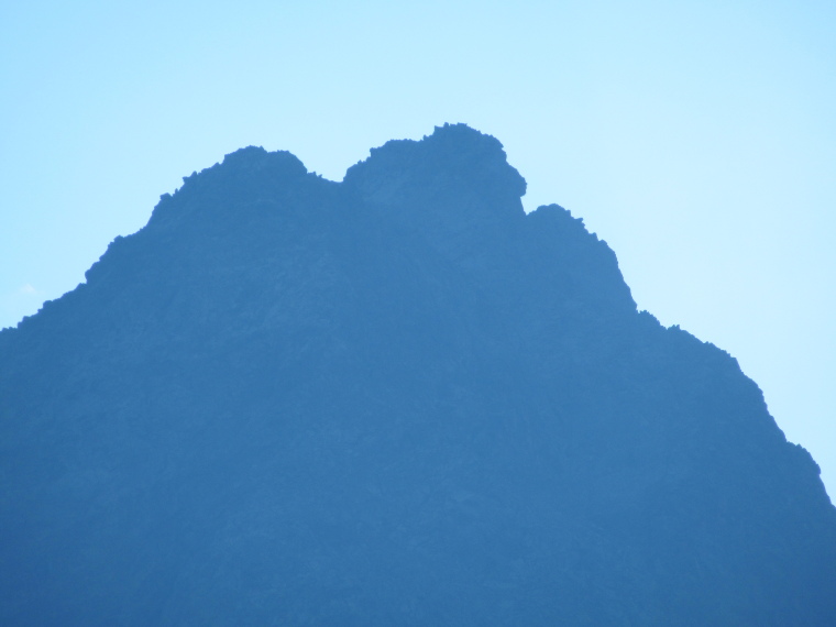 Austria Stubai Alps, Above Nurenberger Hut; Mairspitze, Wilder Freiger, Early light, Walkopedia