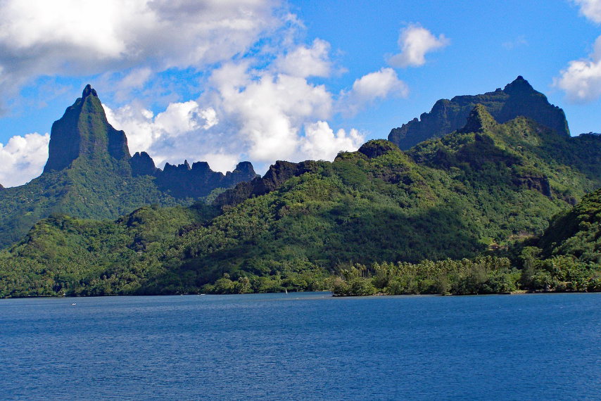 French Polynesia Society Islands, Moorea, Moorea , Walkopedia