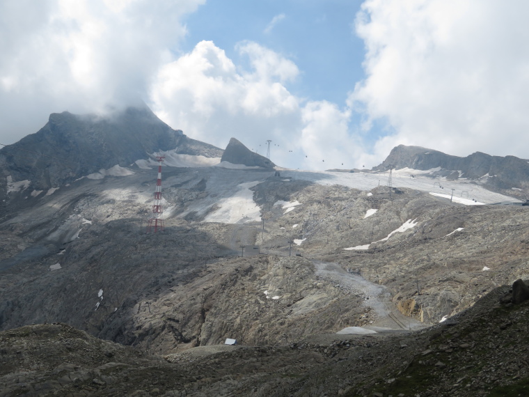 Austria Hohe Tauern, Kaprun Valley, Kitzsteinhorn and upper bowl, Walkopedia