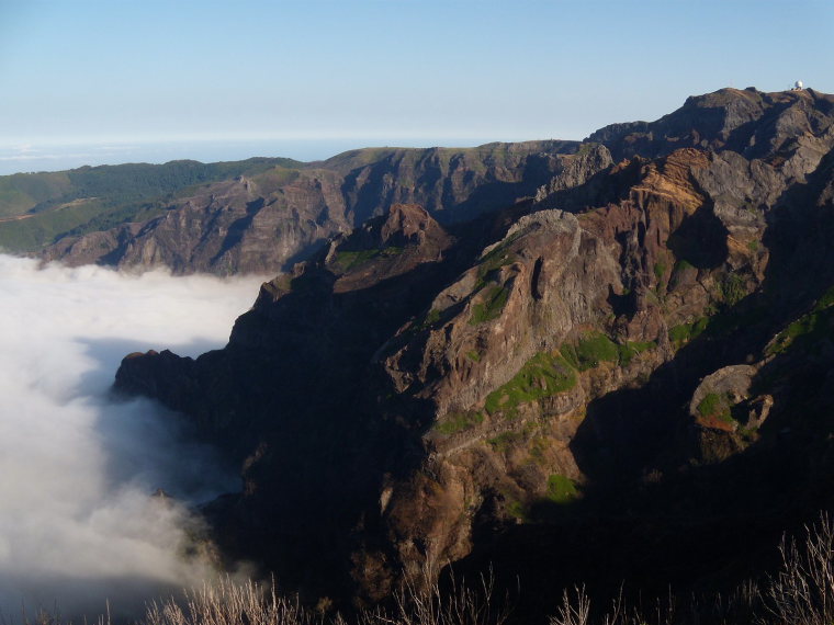 Portugal Madeira, Pico Ruivo from Achado do Texeira, Trail from Achada do Teixeira to Pico Ruivo, Madeira , Walkopedia