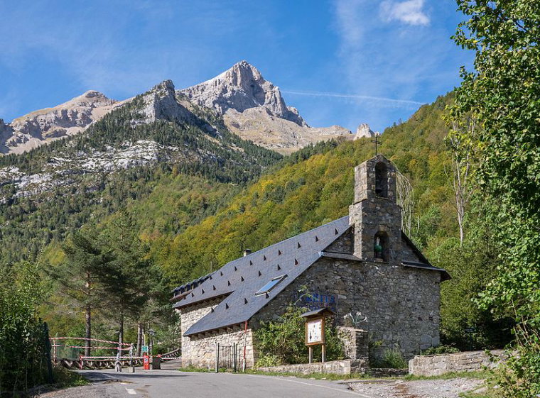 Spain Pyrenees, Pineta Valley, Pineta Valley , Walkopedia